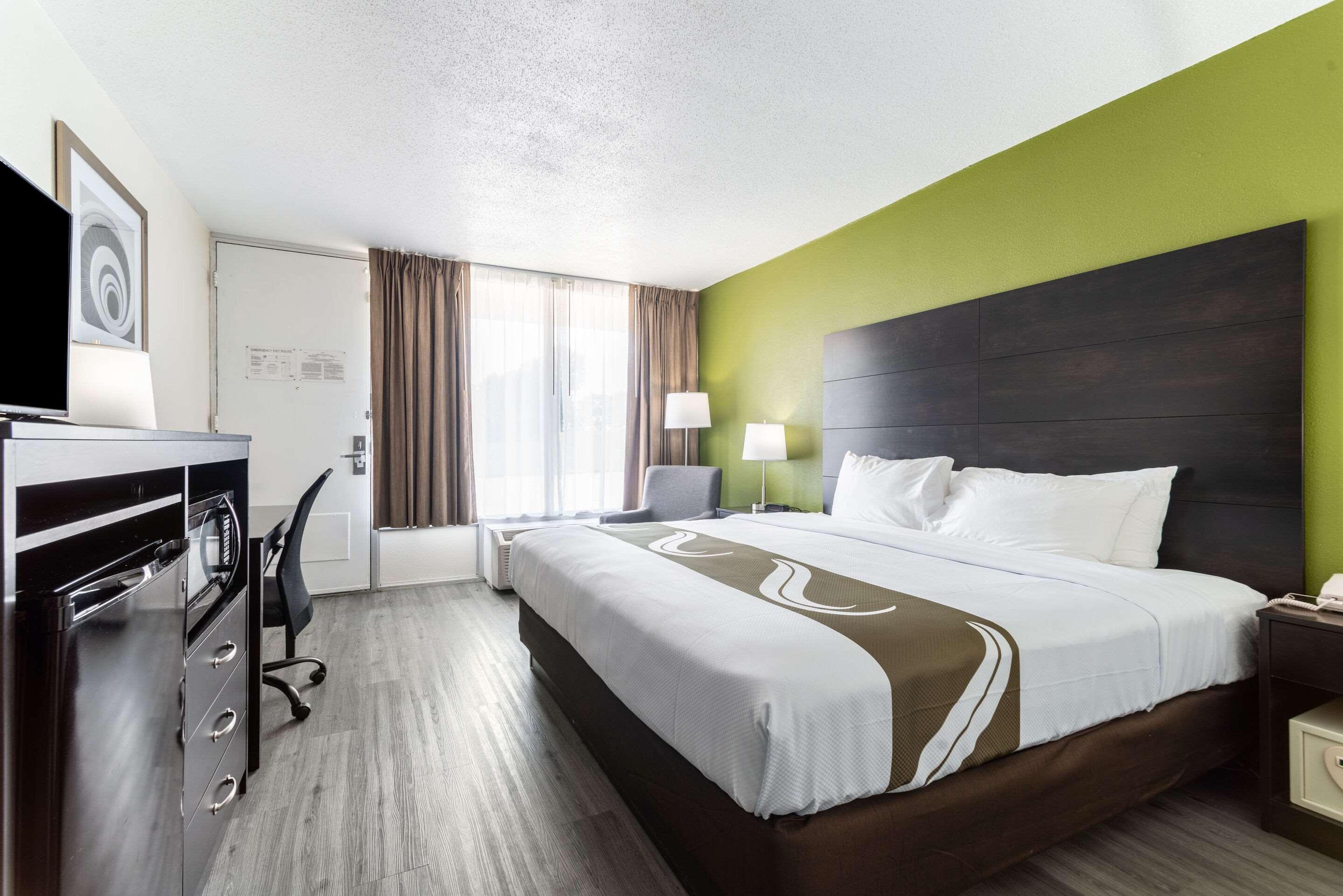 Quality Inn & Suites Vandalia Near I-70 And Hwy 51 ภายนอก รูปภาพ