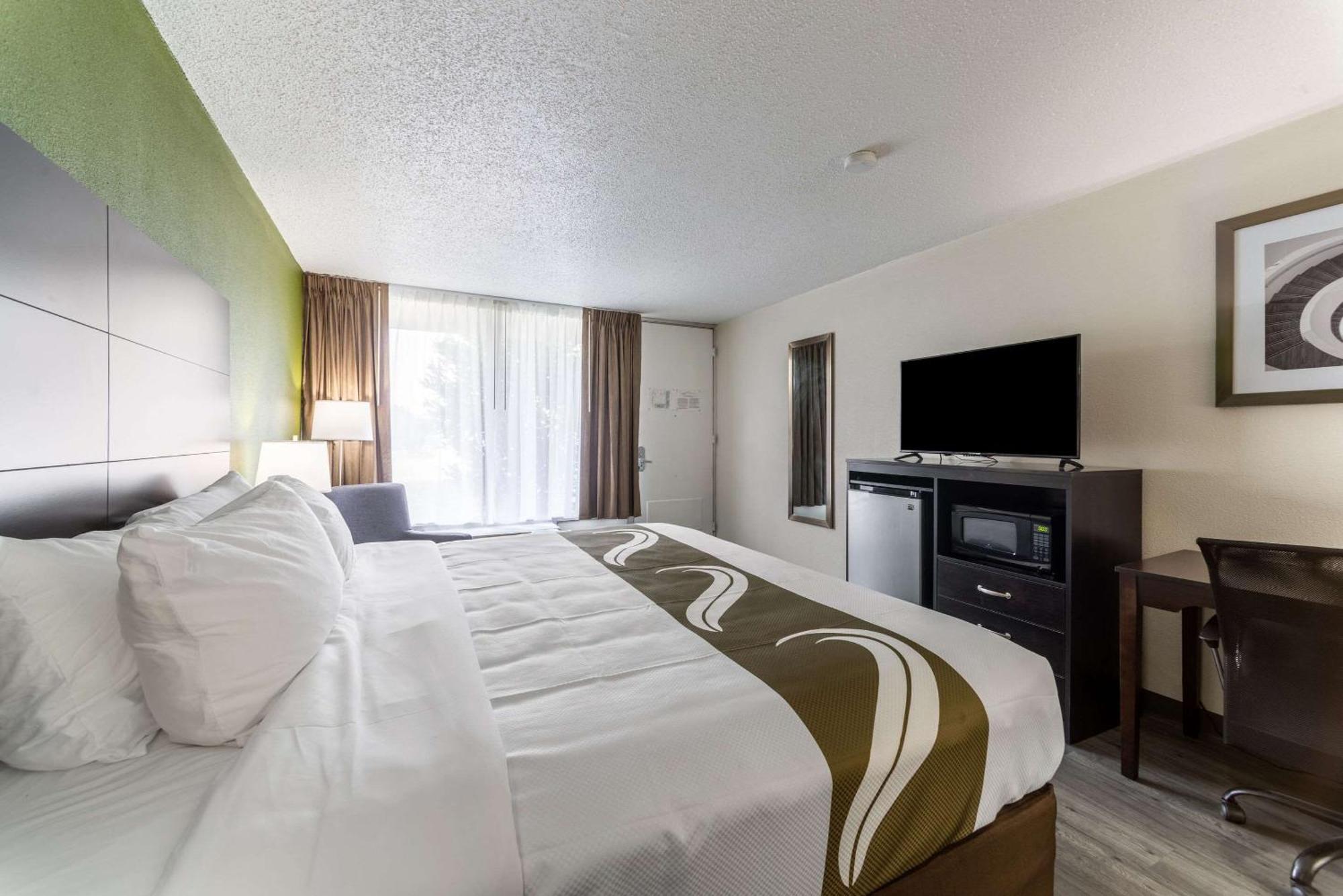 Quality Inn & Suites Vandalia Near I-70 And Hwy 51 ภายนอก รูปภาพ