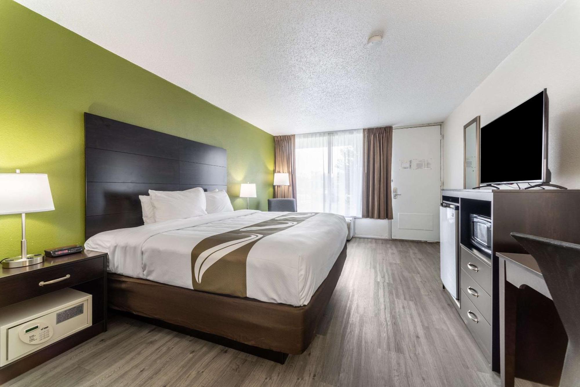 Quality Inn & Suites Vandalia Near I-70 And Hwy 51 ภายนอก รูปภาพ